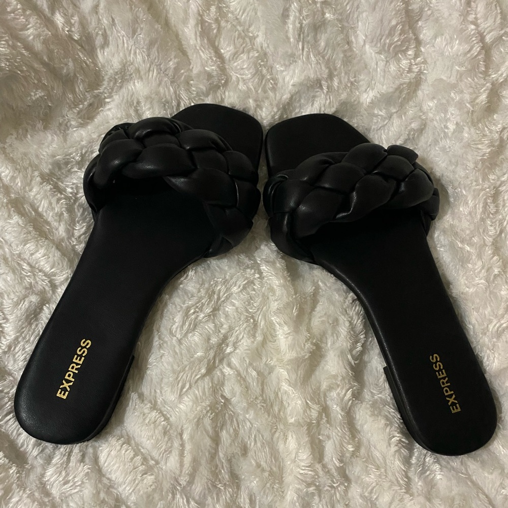 Express braided black sandals size 8